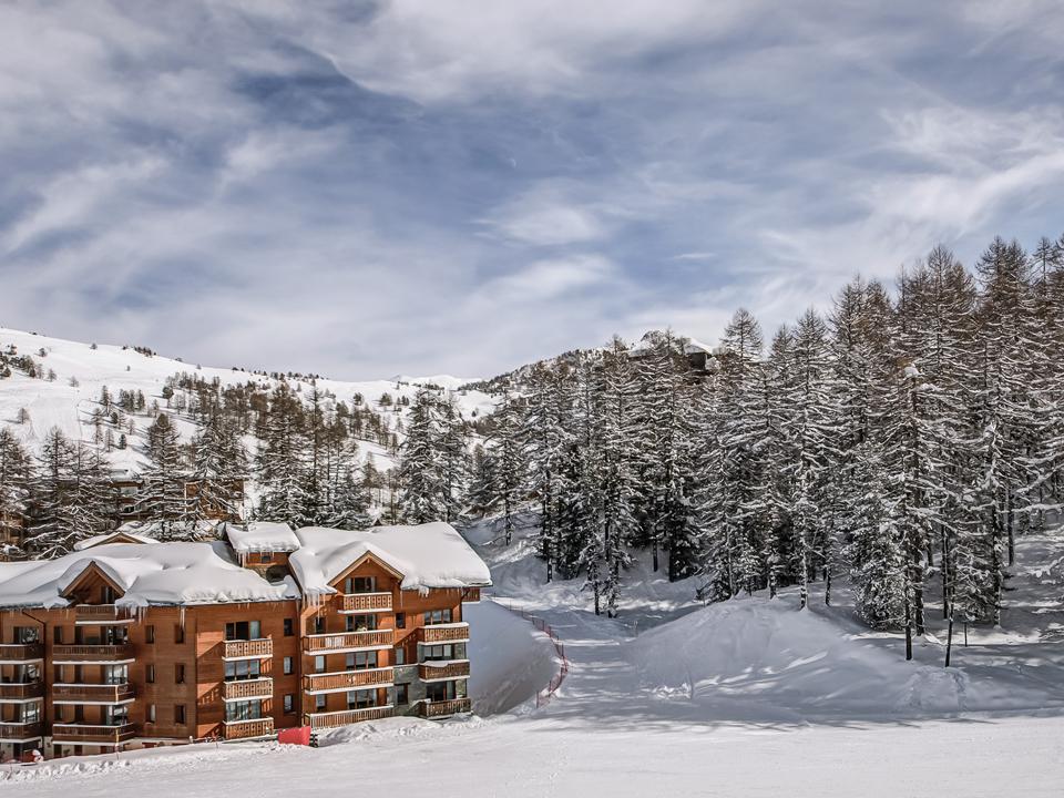 Séjour SKi en résidence Pierre et Vacances avec forfait de ski INCLUS + Matériel de ski OFFERT photo 1